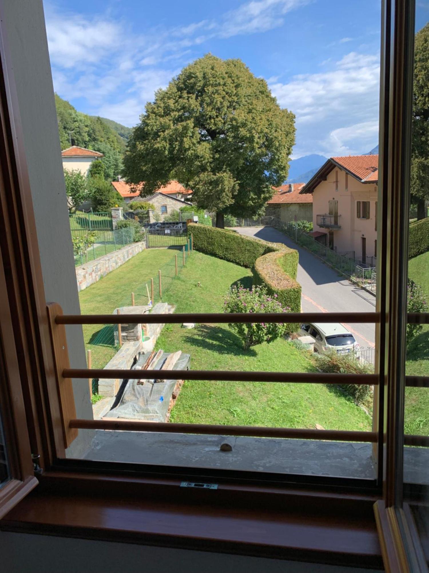 Casa Savina - Stupenda Vista Lago E Monti Plesio Eksteriør bilde