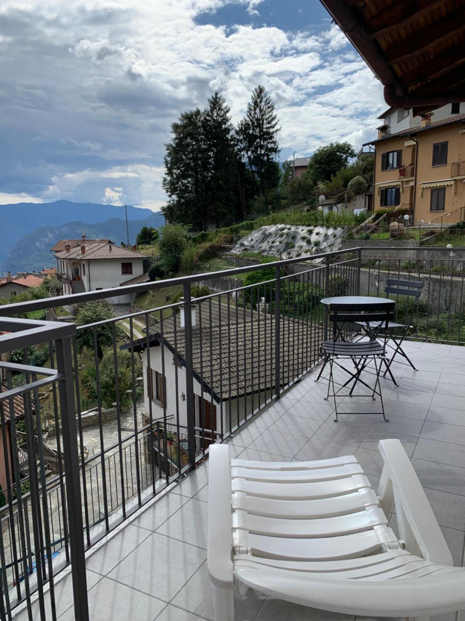 Casa Savina - Stupenda Vista Lago E Monti Plesio Eksteriør bilde